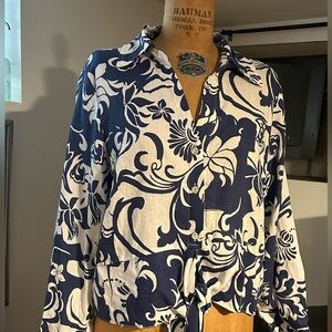 Blue and white jazzy top!